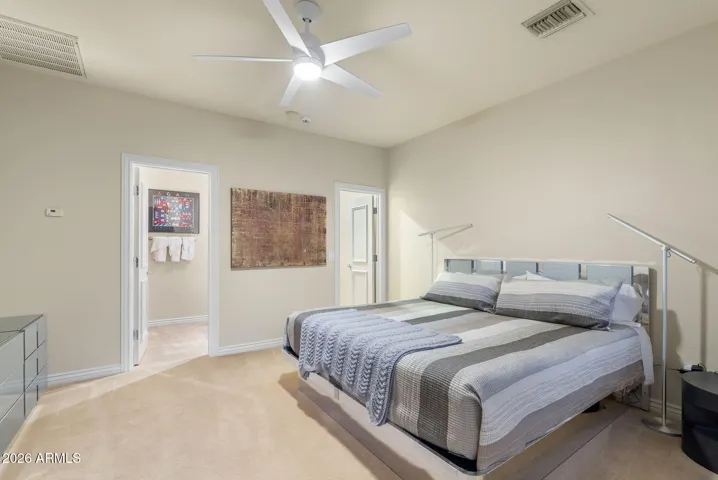 Casita with full bath & walk-in closet