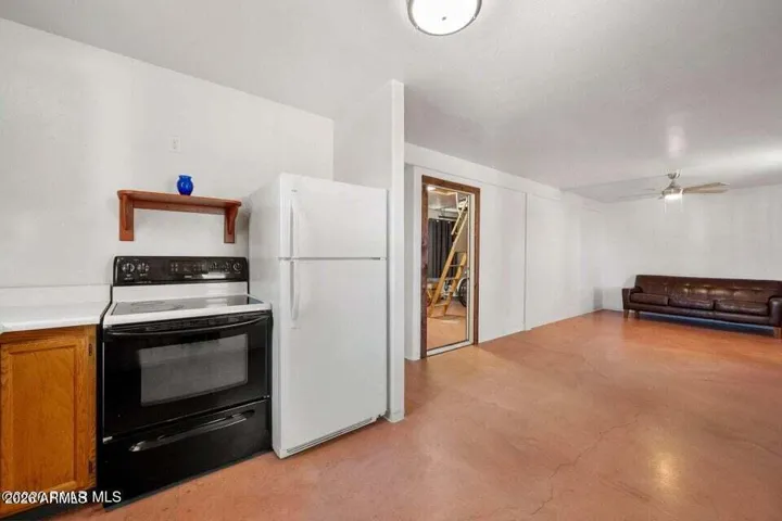 Wall between garage and living space can be removed for added space