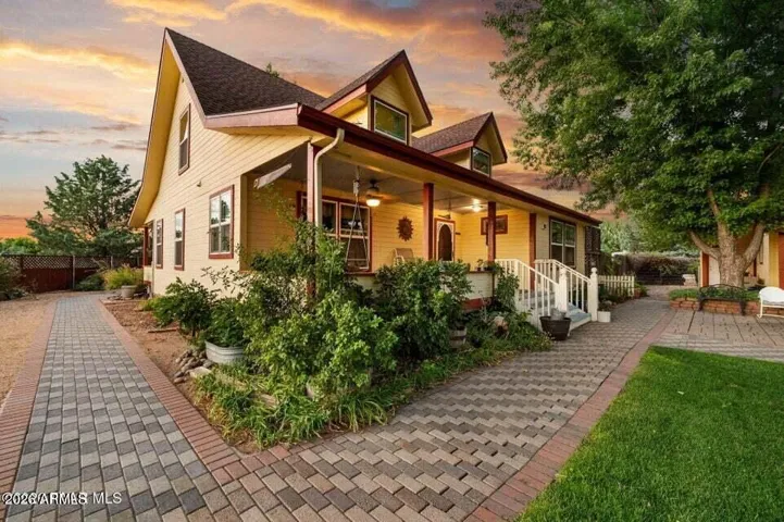 Mature Landscaping and Gardens