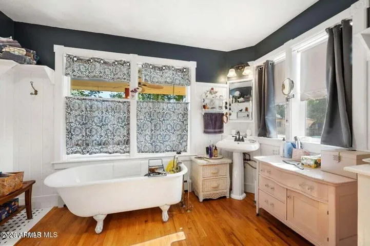 Appealing and So Cozy!