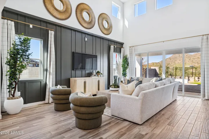 PHOTOS OF MODEL HOME-OPTIONS MAY VARY