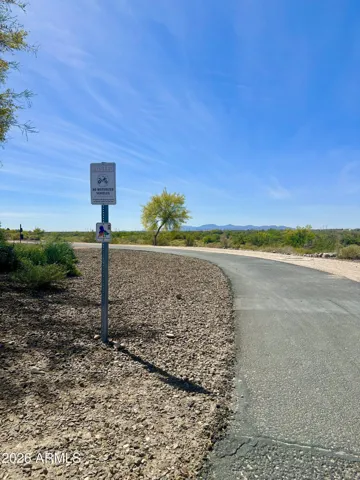 Maricopa Trail just a block away!