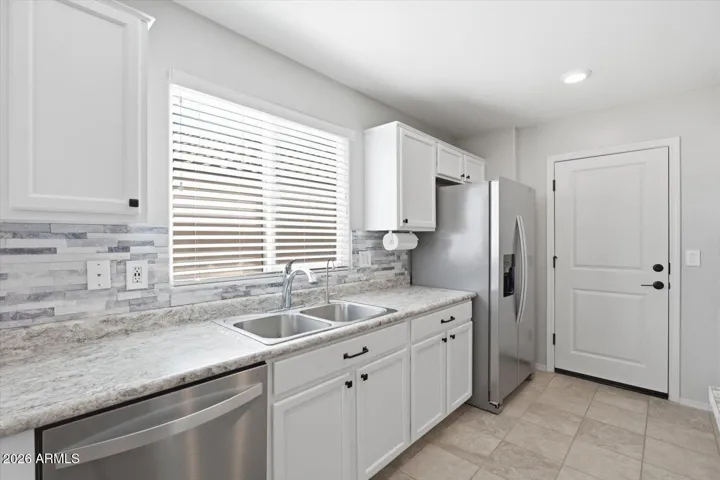 New dishwasher & refrigerator