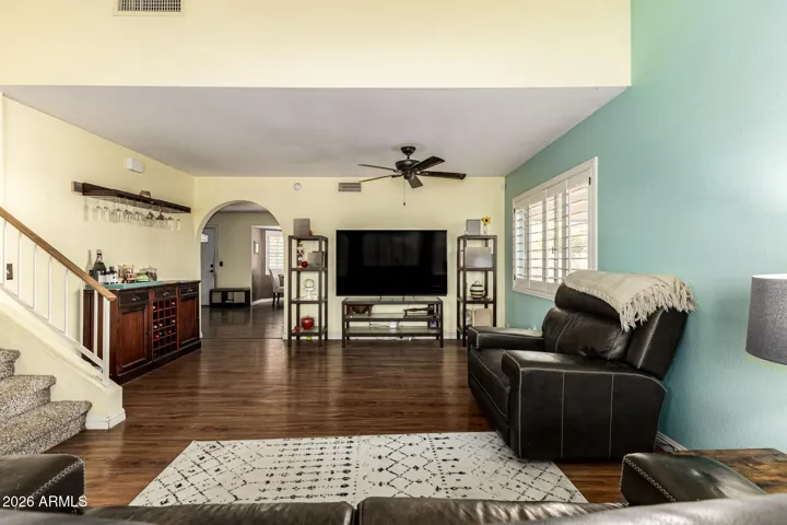 Entry living room (formal dining area)