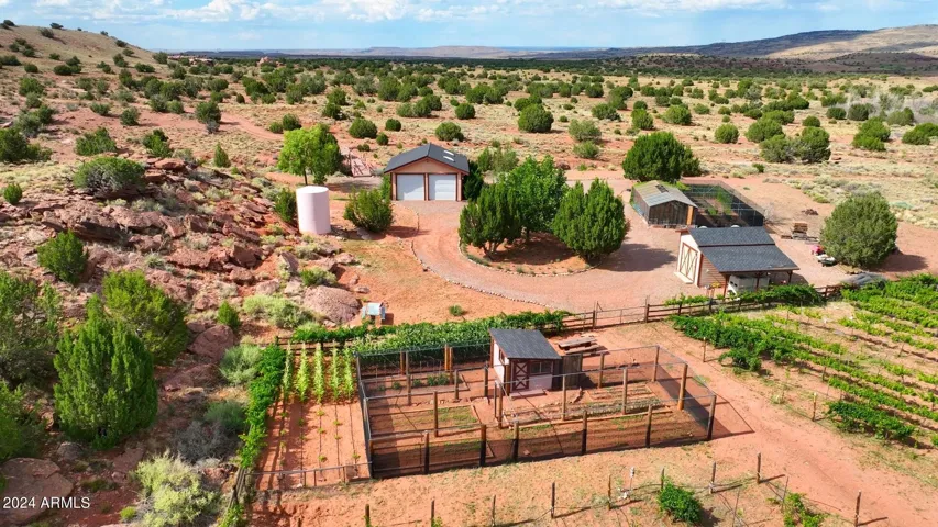 Barns, Storage, Greenhouse
