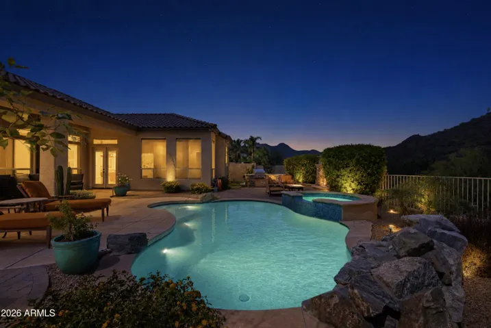 Dusk Poolside!