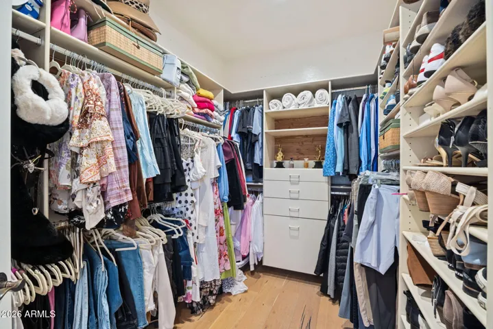 Primary Suite Walk-in Closet with Organizers!