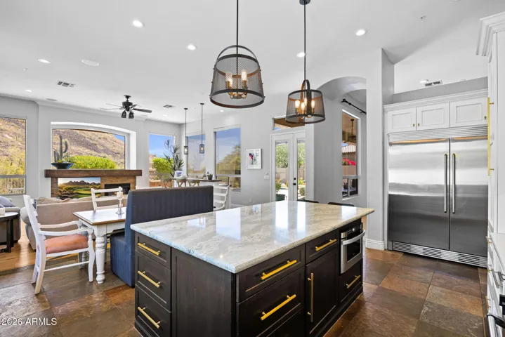 Updated Kitchen with Quartz Counters!