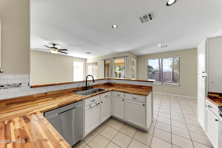 Spacious Open Kitchen