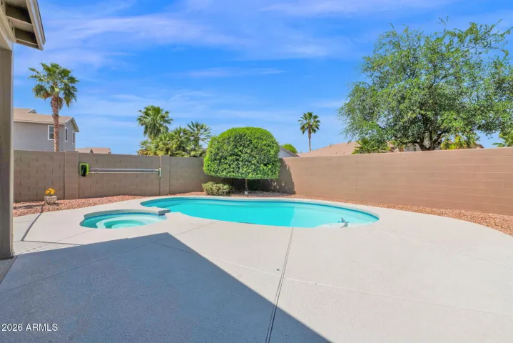 Pool/Hot Tub