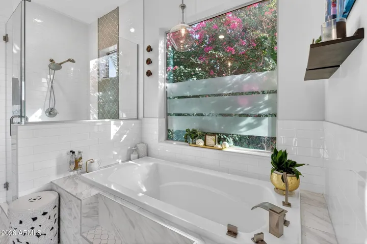 Primary En Suite