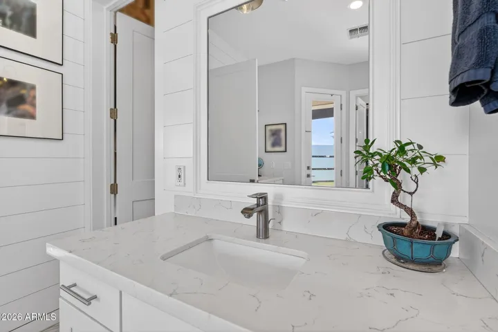 Primary En Suite
