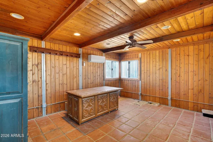 main show barn office