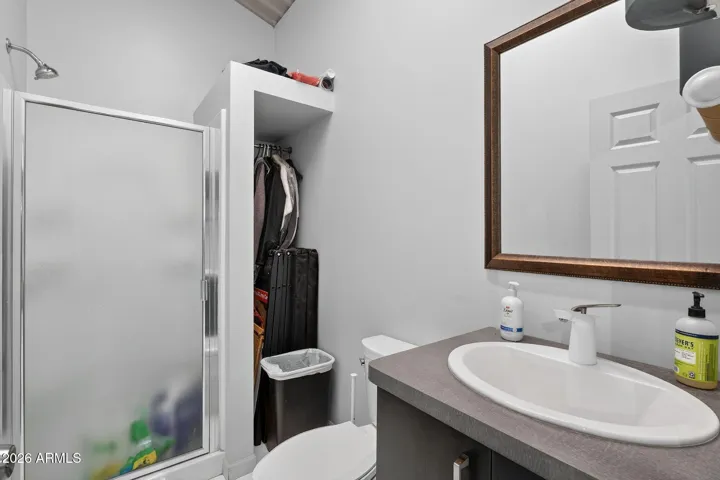 shop bathrom