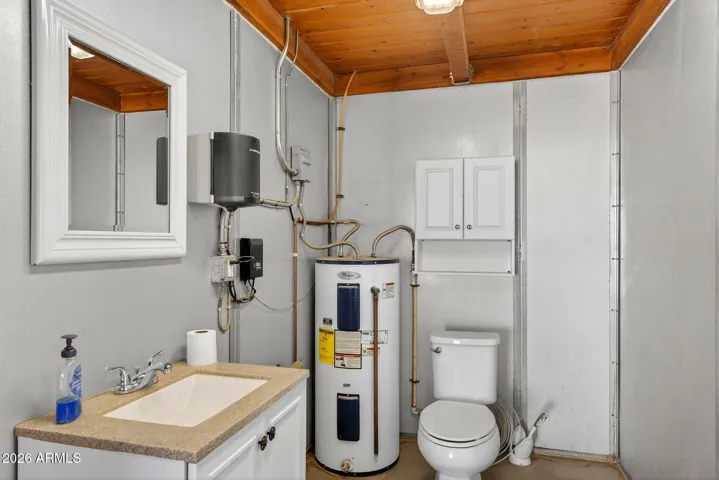 second show barn bathroom