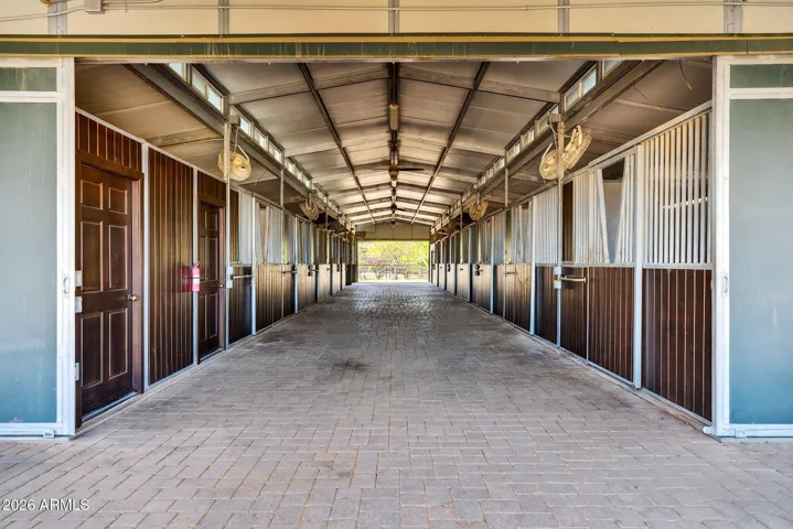 second show barn main entrance