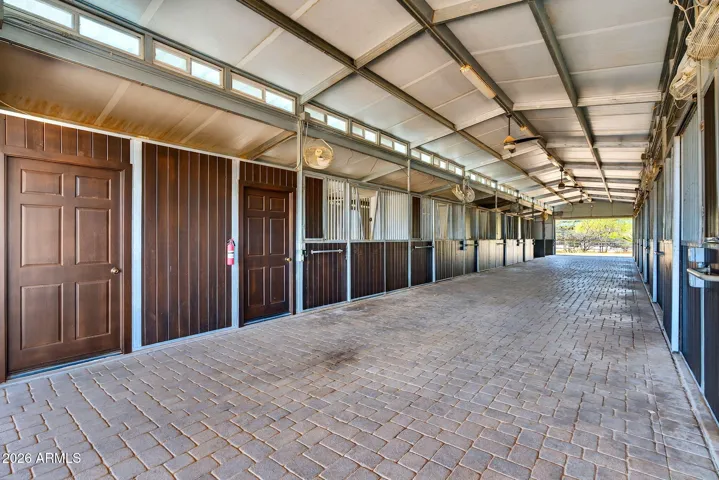 second show barn with windows and auto waterers