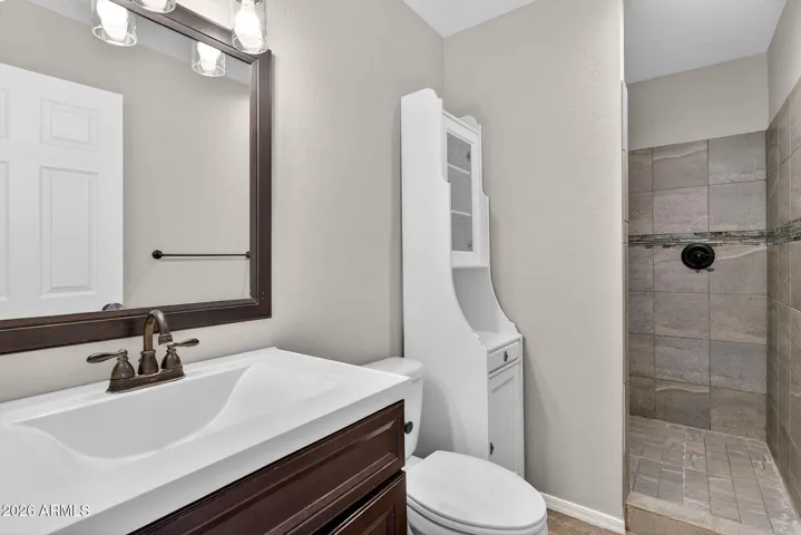casita #1 bathroom