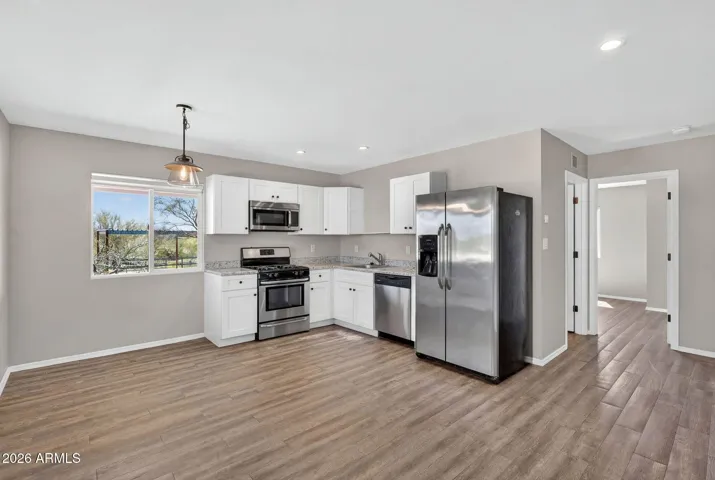 casita #3 one bedroom with full kitchen and private laundry