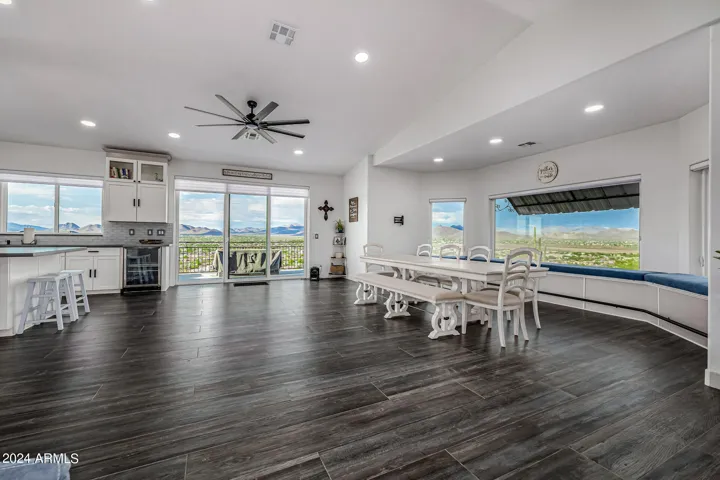 Main floor dining room/window seat.