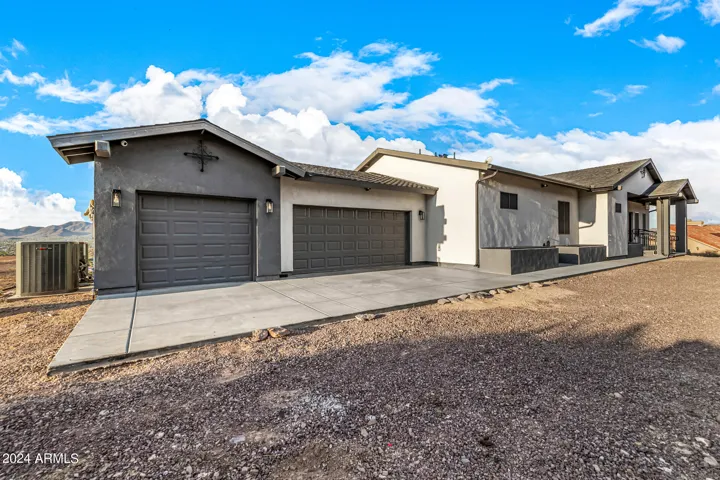 3 car garage.