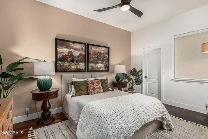 Guest bedroom
