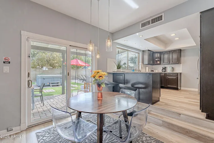 Casual dining in this area of the Great Room