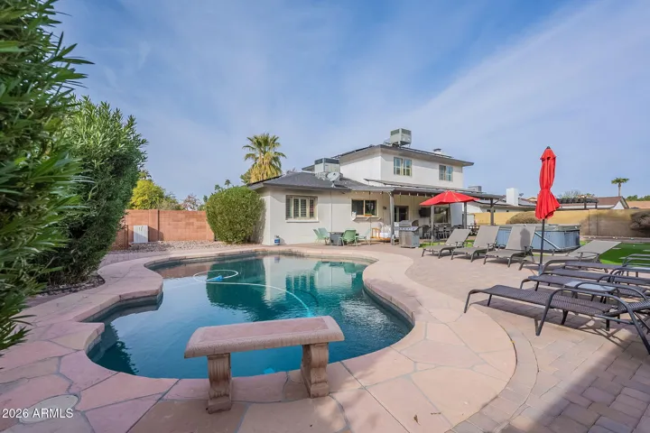 Pool with space for plenty of seating
