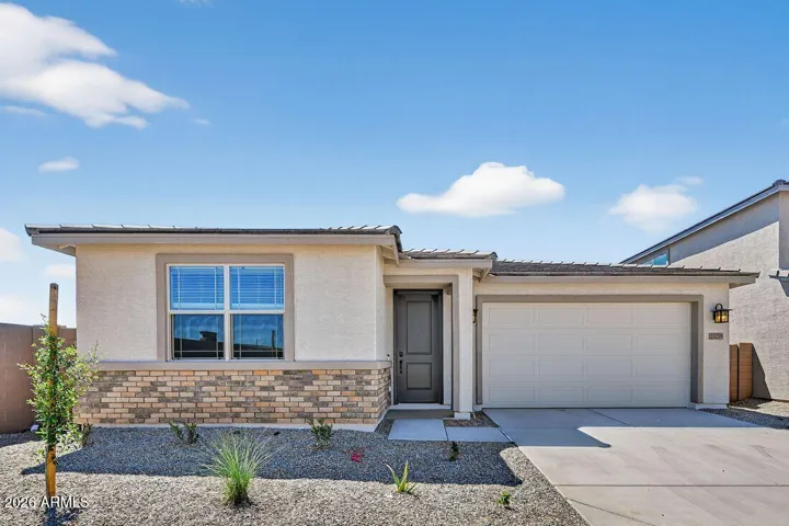 25279 N 165th Lane ~ Ready Now