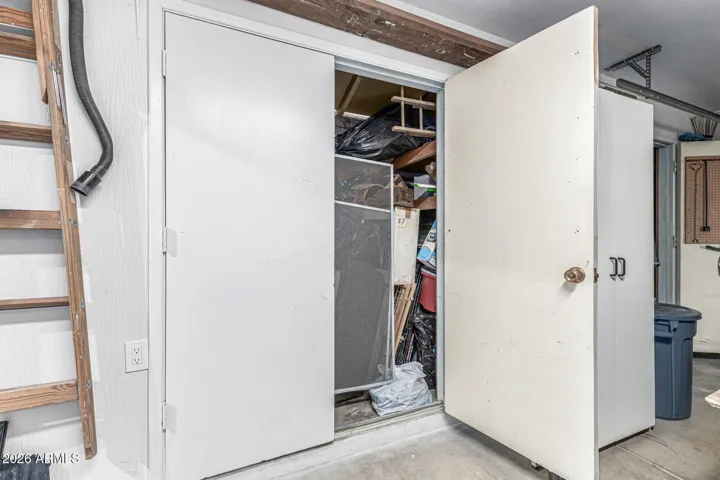 STORAGE CLOSETS
