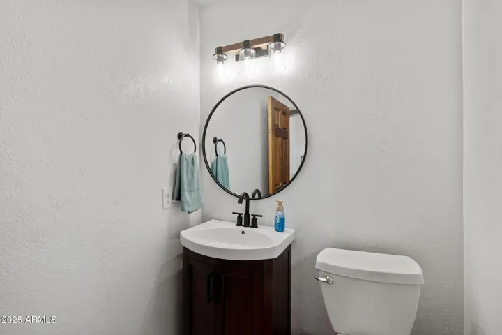 1/2 bathroom