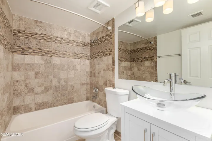 Remodeled full Bathroom