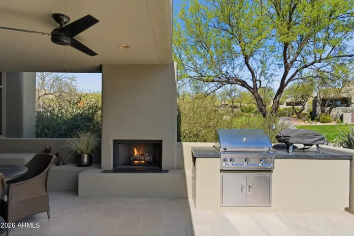 BUILT IN GRILL AND FIREPLACE
