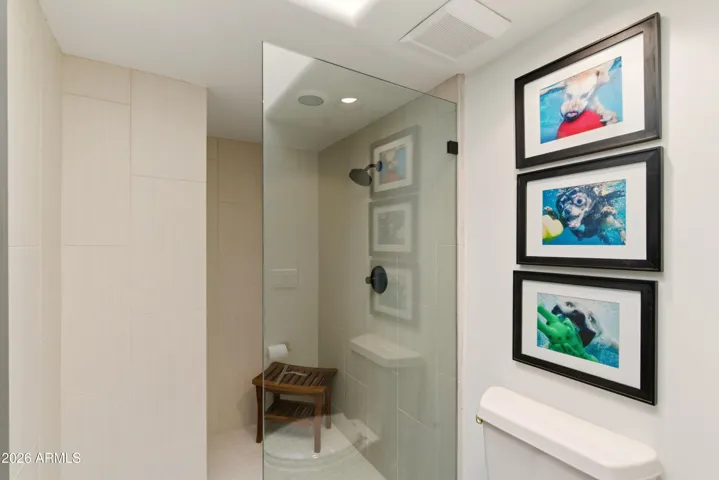 GUEST SHOWER