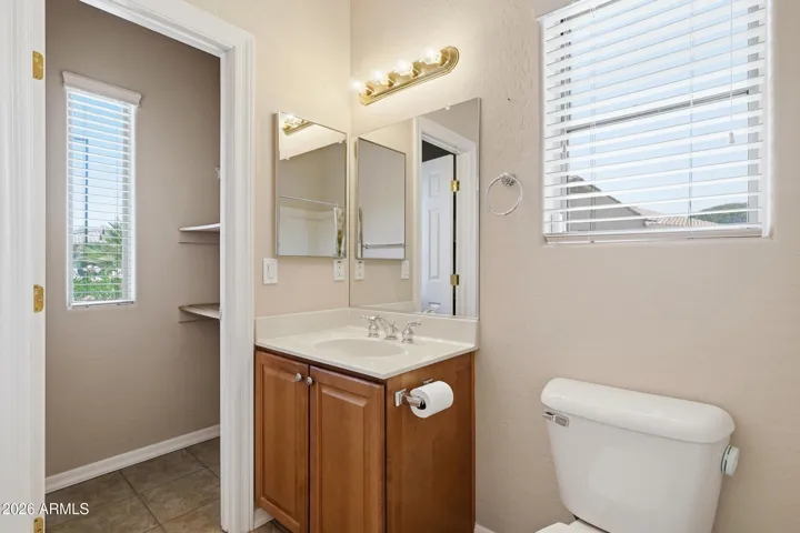 Casita Bath To Walk-In Closet
