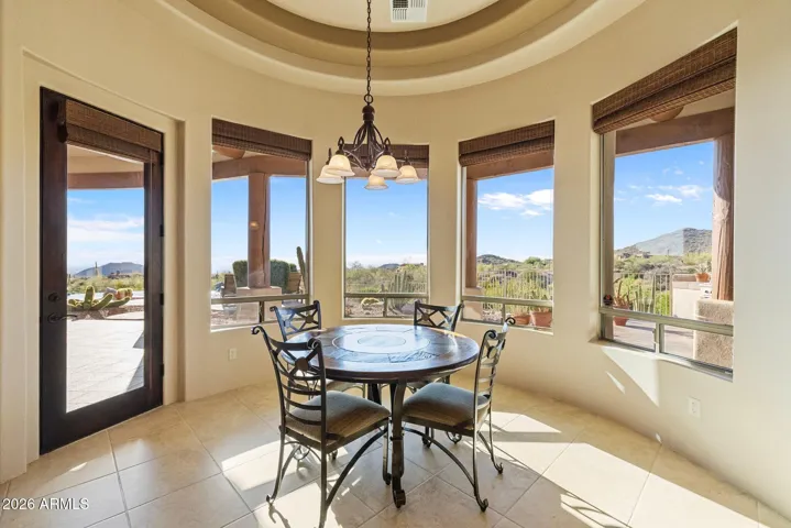 Dining area in kitchen.