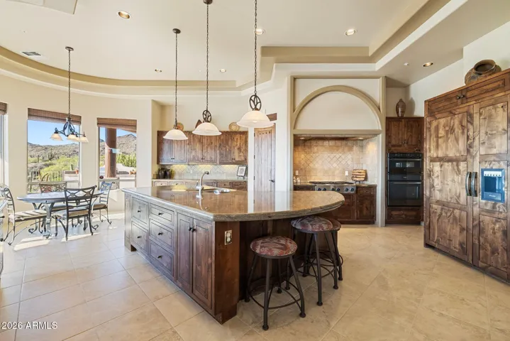 Large, gourmet kitchen.