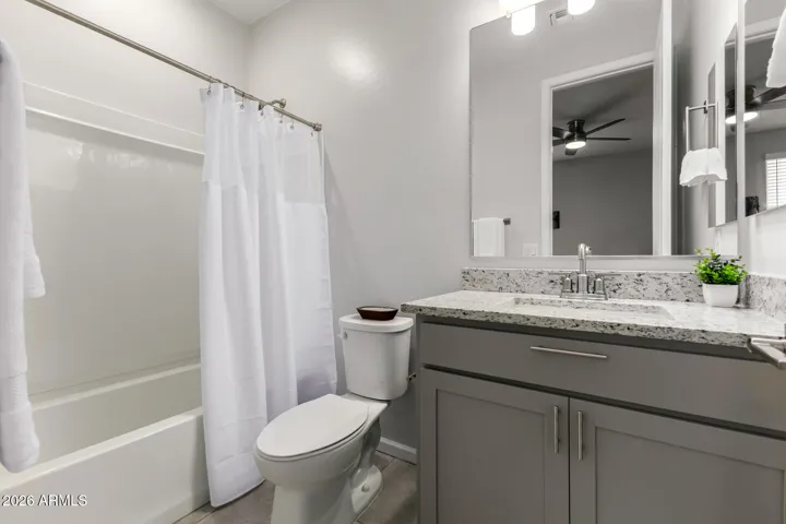 Full Private bathroom in bedroom 4