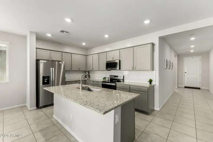 Kitchen with cabinet pulls!