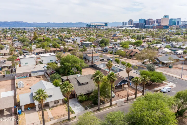 Close to Downtown