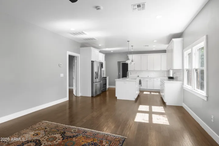 Open Kitchen