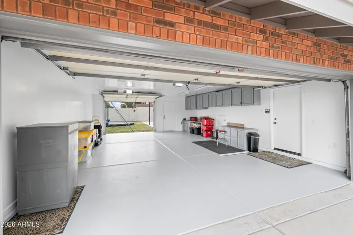 2nd Garage 21' X 28'