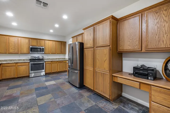 Large kitchen with plenty of storage!