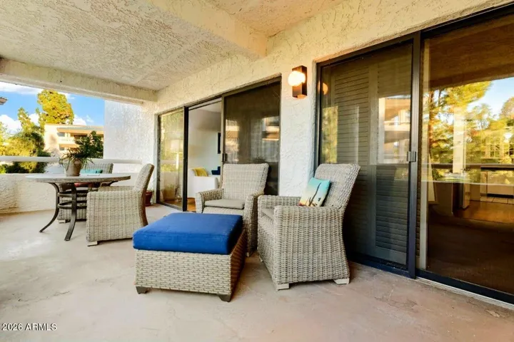 ARIZONA BILTMORE PREMIUM GOLF & Waterfront view location, location, location...