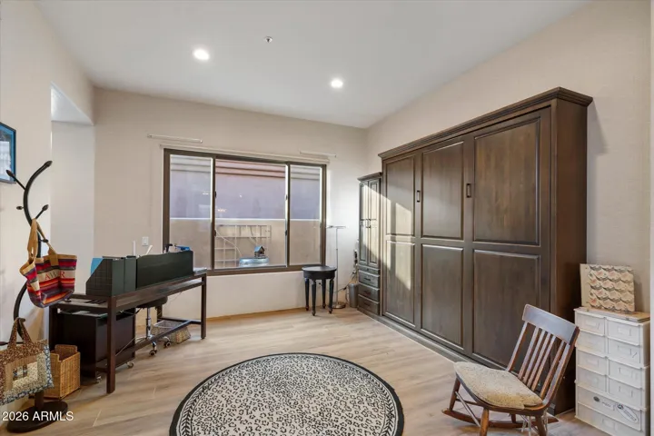 Den/Bedroom