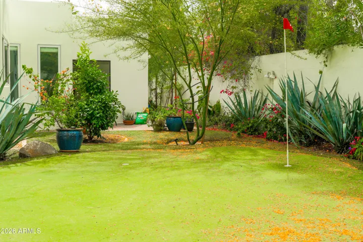 putting green