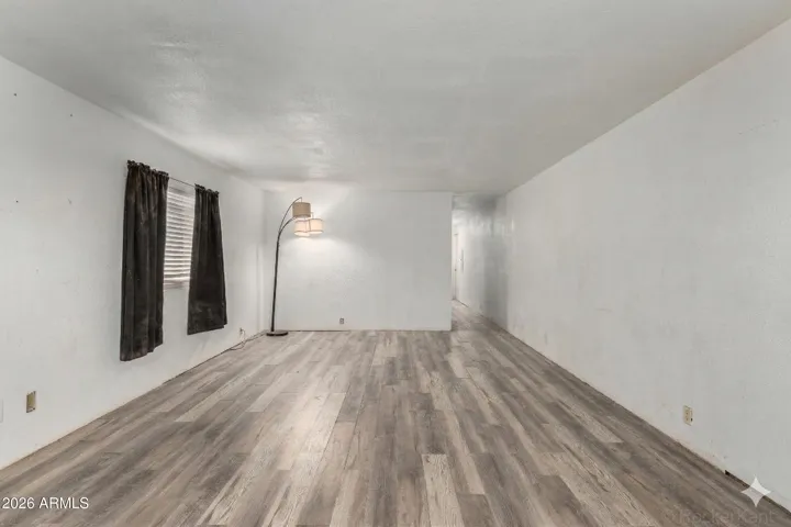 VIRTUALLY STAGED- JUST REMOVED PERSONAL ITEMS