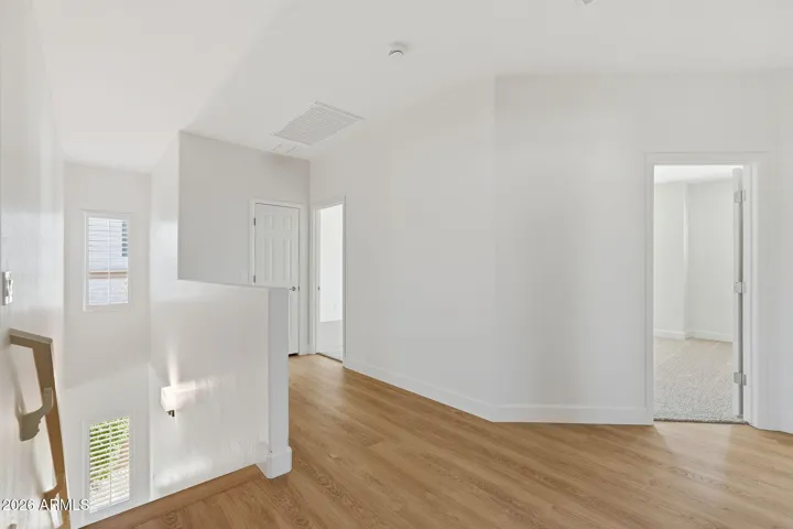 The upper level: a calm space where the bedrooms come together