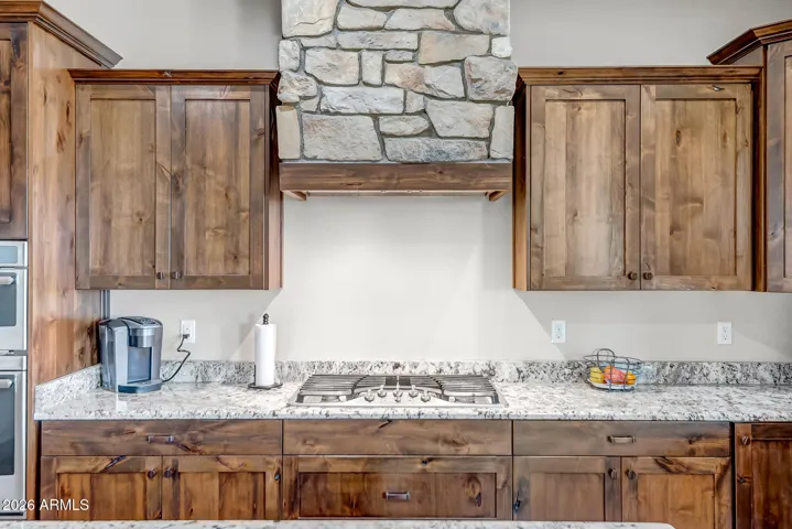 gas cooktop w stone hood