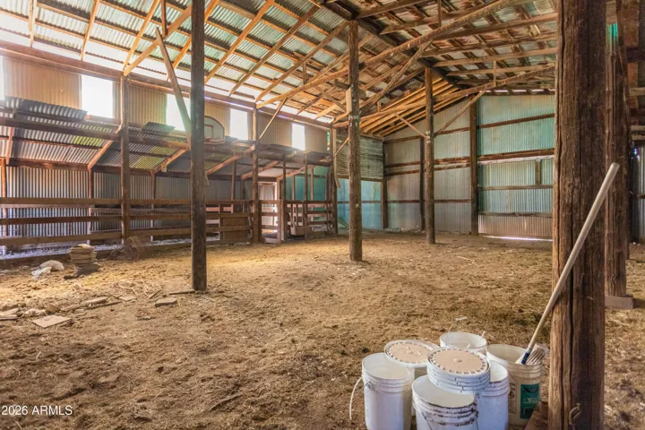 Barn
